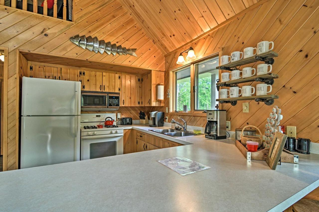Riverfront Traverse City Cabin Fish, Kayak And Tube Dış mekan fotoğraf