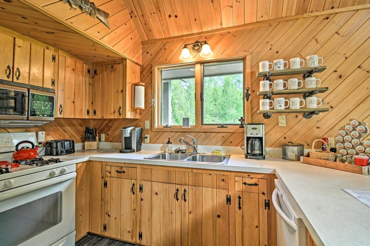 Riverfront Traverse City Cabin Fish, Kayak And Tube Dış mekan fotoğraf