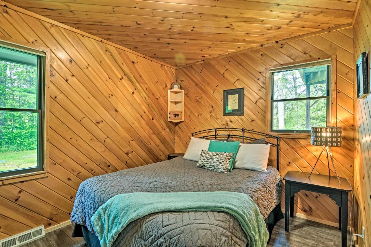 Riverfront Traverse City Cabin Fish, Kayak And Tube Dış mekan fotoğraf