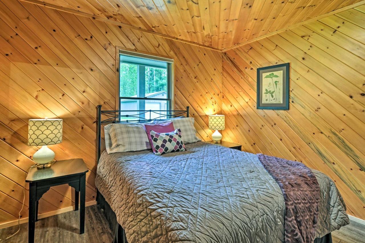 Riverfront Traverse City Cabin Fish, Kayak And Tube Dış mekan fotoğraf