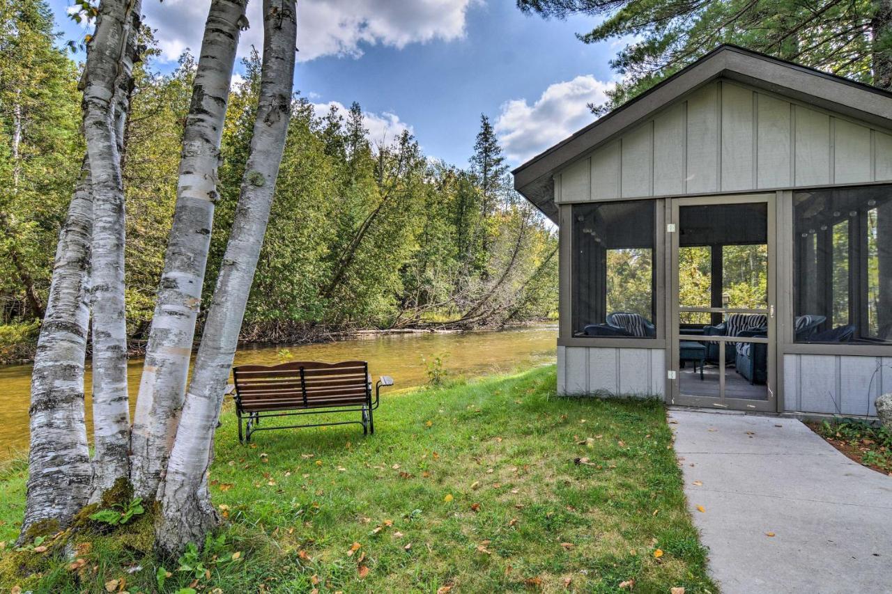 Riverfront Traverse City Cabin Fish, Kayak And Tube Dış mekan fotoğraf