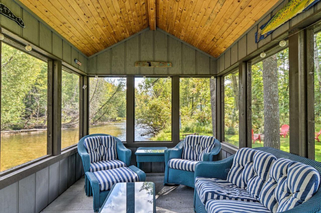 Riverfront Traverse City Cabin Fish, Kayak And Tube Dış mekan fotoğraf